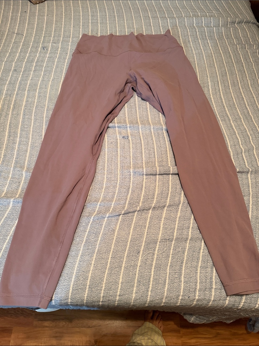 lululemon athletica Mauve/Brown High-Rise Leggings - Picture 3 of 4
